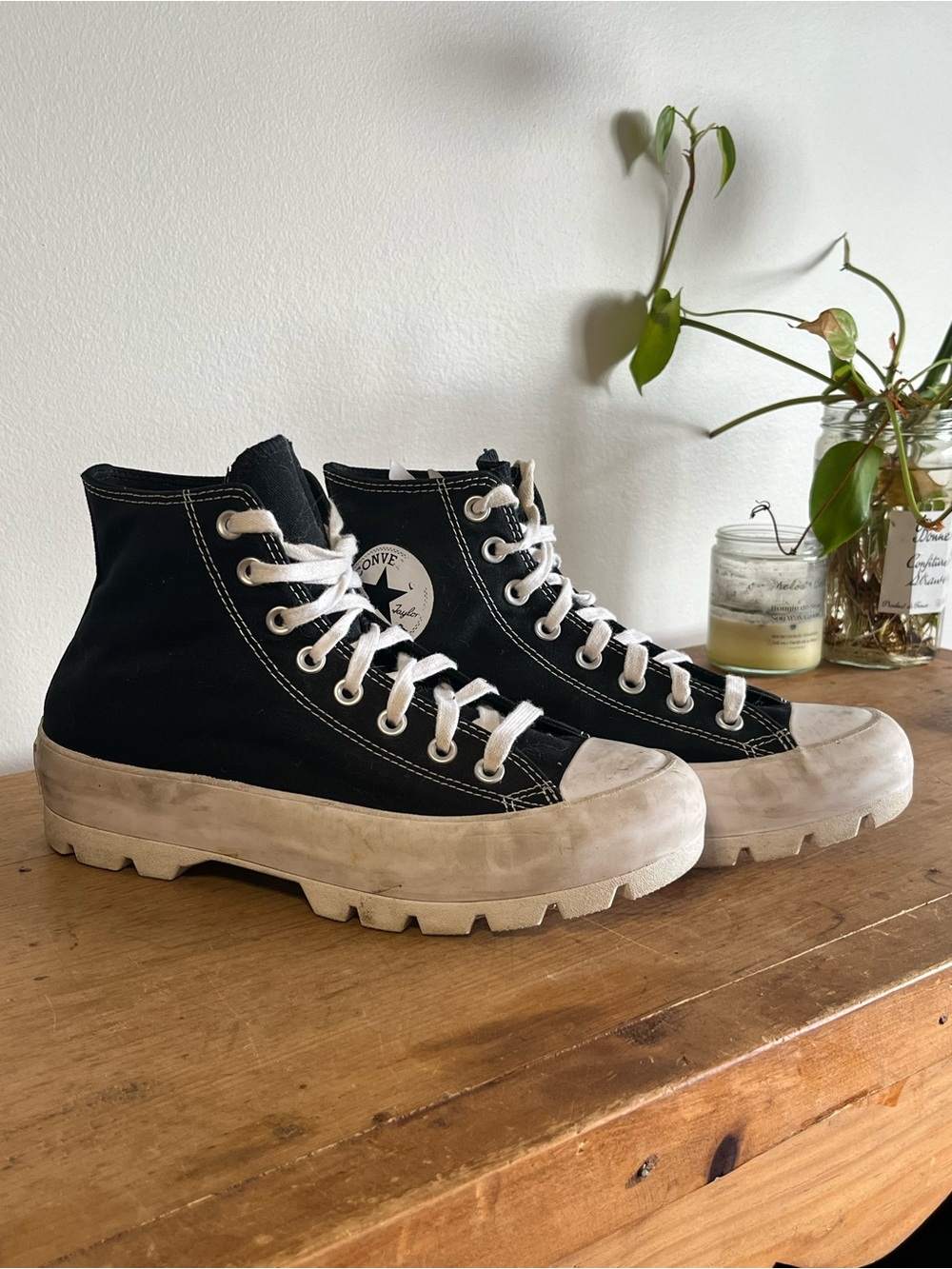 Chuck Taylor High Converse All Star black white shoes #vintage #converse
